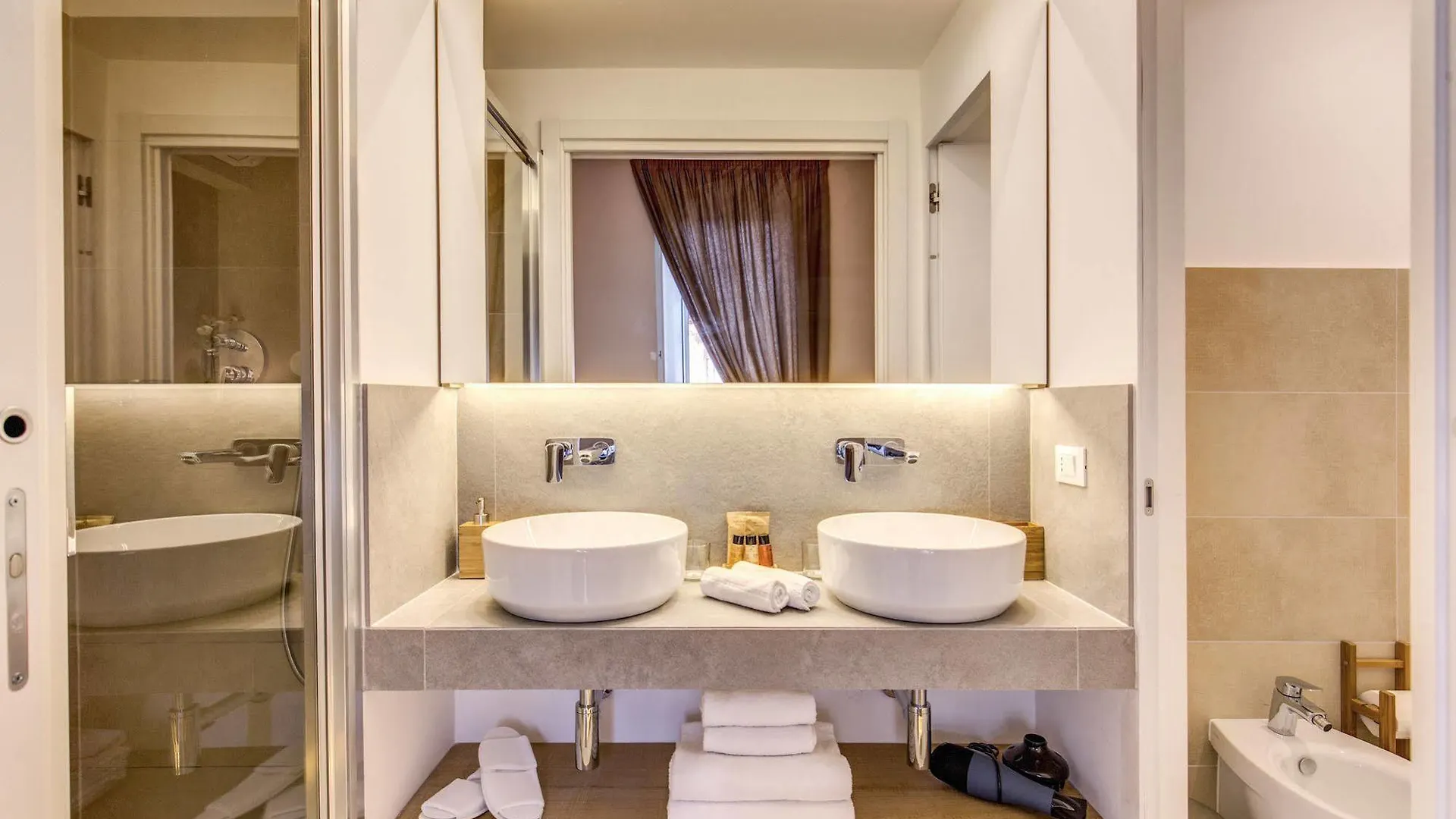 The Spanish Suite Campo De' Fiori Rome Bed & Breakfast